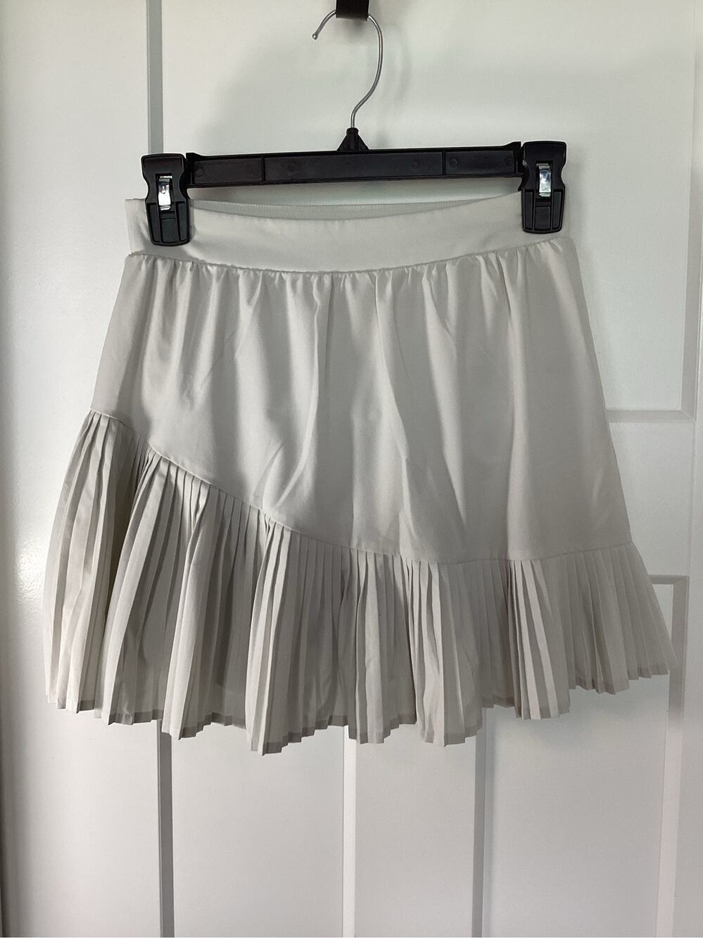 Spanx Off-White/Gray Pleats Athletic Skort, Size Small womens tennis performance